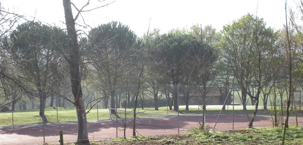 Chateau Les Merles Et Ses Villas Mouleydier Kültér fotó